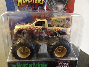 BIGFOOT  THE BRIDE OF FRANKENSTEIN MONSTER TRUCK     2003 MUSCLE MACHINES   1:64 - Picture 1 of 3