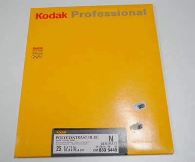 Papel fotográfico Kodak blanco y negro 25 hojas Polycontrast III RC N Semimatt 8x10 ¡SELLADO! Foto 1 de 2