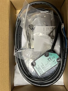 Reflexionslichtschranke RLK31-54/25/31/115 SET2  Pepperl + Fuchs - Picture 1 of 4