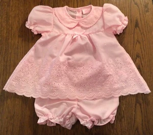 🌸 BABY GIRLS BRODERIE ANGLAIS PINK DRESS & KNICKERS SET  3/6 & 6/9 MONTHS BNWT - Picture 1 of 1