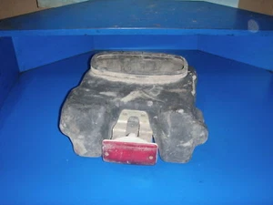 SUZUKI KING QUAD 300 1992 4X4 CAJA DE HERRAMIENTAS/LUZ TRASERA - Imagen 1 de 3