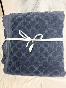 pottery barn Velvet Lattice Stitch Quilt - King / Cal King - Cobalt Blue - Bild 1 von 4