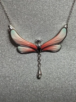 Collar Franz GG Santiago Diseñado Libélula Rodio Chapado y Porcelana  Foto 1 de 4