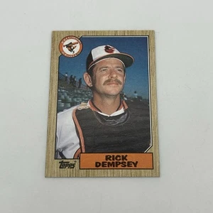 1987 Topps #28 Rick DEMPSEY Catcher Baltimore ORIOLES - Picture 1 of 9