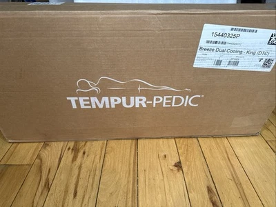 Tempur-Pedic TEMPUR-Cloud Breeze Dual Cooling Pillow, King Size New - Image 1 of 4