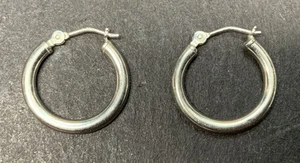 JCM 14k White Gold Hoop Earrings, 16mm, .7 Grams - Picture 1 of 11