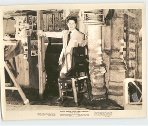 Foto de prensa de colección 1946 del actor Robert Cummings de Hollywood en película 'The Chase' - Imagen 1 de 2