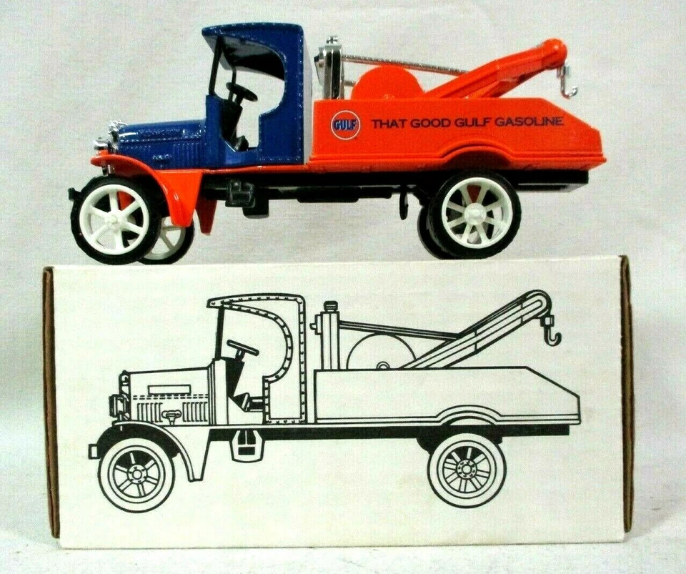 ERTL B107 2783 1925 Gulf Kenworth Wrecker Coin Bank 1:30 Die Cast Truck (E-2) - Image 1 of 4