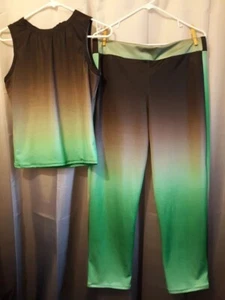 Ombre Workout Lounge Joggers Set M Black Green Top & Leggings Athleisure Yoga - Picture 1 of 6