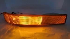 Passenger RIGHT Turn Signal Parking Light Amber Lens Housing OEM Express Savana - Picture 1 of 12