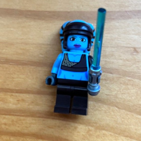 Lego Star Wars Minifigure Aayla Secura sw0284 8098 figure