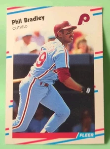 1988 Fleer Updated - Phil Bradley #U-107 - Philadelphia Phillies  - Picture 1 of 2