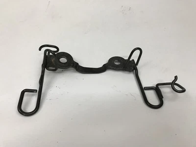 07 Yamaha V Star 1300 XVS1300CT Tourer Soporte de montaje de cable de freno triple inferior Foto 1 de 4