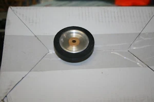 AMI juke box turntable idler wheel 900 series F to Continental 2 BRAND NEW. RARE - Imagen 1 de 3