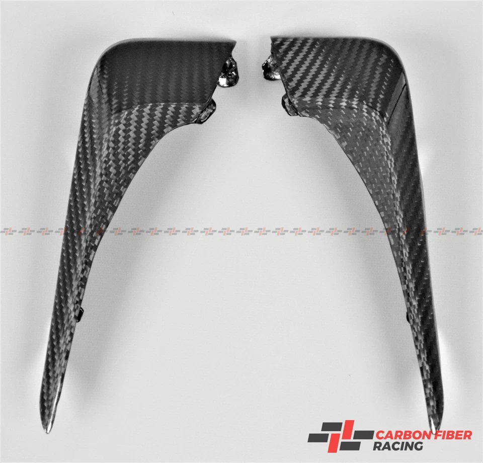 Paneles laterales pequeños 100 % fibra de carbono KTM 790 Duke (2017-2023) 890 Duke (2020-23) Foto 1 de 3
