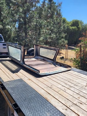 Jeep Commando 1968 techo rígido Foto 1 de 2