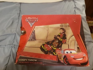 Disney Kid's Cars 2  48-Inch-by-48-Inch Youth Comfy Throw with Sleeves - Picture 1 of 10