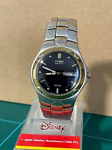 Citizen Eco-Drive 2 Tone Day Date Mens Watch E100-K53032 Scratch Free Crystal - Picture 1 of 4