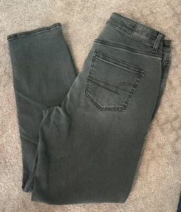 American Eagle Outfitters Womens Size 8 R Black Stretch Mom Jean - Picture 1 of 7