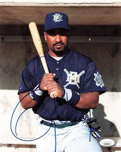 Greg Vaughn Signed 8x10 Photo Milwaukee Brewers (JSA RR57982) - Picture 1 of 1