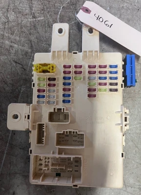 2014-2016 Kia Sportage caixa de fusíveis cabine interior caixa de junção BCM #4061 - Imagem 1 de 4