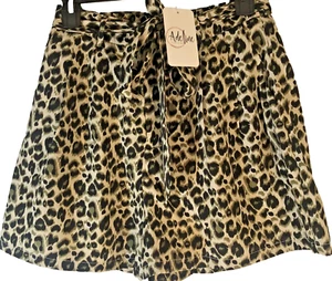 Pantalones Cortos Principales Rayas Patrón Animal Talla Mediana Elegantes Largo Medio Nuevos - Imagen 1 de 7