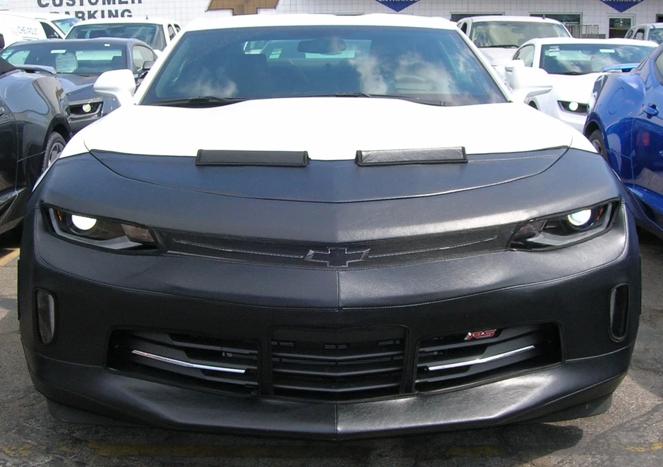 Sujetador con máscara frontal Colgan 2 piezas. Se adapta a Chevy Camaro 1LT 2016-2018 CPE y Conv. Con licencia Foto 1 de 1
