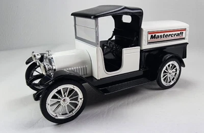 Mastercraft Coin Bank Spec Cast #3178 1916 Studebaker 1/25 scale 6 3/4" w/key - Image 1 of 4