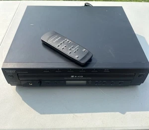 Insignia 5 Disc CD Changer IS-DA1802 W/ Remote Tested & Works - Picture 1 of 14
