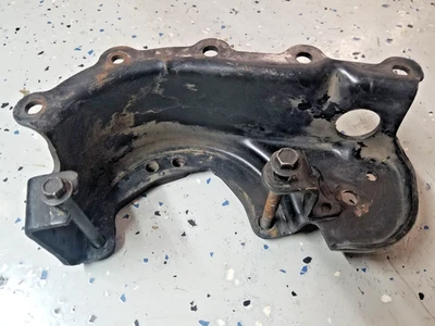 1987-91 Chevrolet G10-30 GMC 1500/3500 Astro Van 4.3 5.0 5.7 used A/C bracket - Image 1 of 4