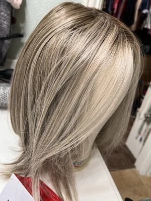 Tressallure Undercut Graduado Bob Color: 52/38/49/R8 Foto 1 de 4