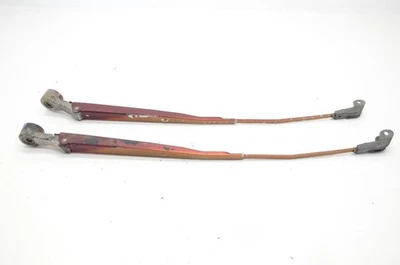 84-86 Nissan 300ZX Z31 2+0 Pair of Left and Right Windshield Wiper Arms - Image 1 of 4