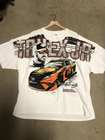 Martin Truex Jr. NASCAR Shirt Mens Size XXXL White Cover