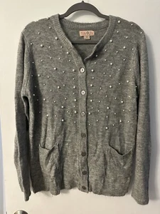 Gray Turtle Bay Cardigan Faux Pearl Sz Medium Cozy Warm - Picture 1 of 8