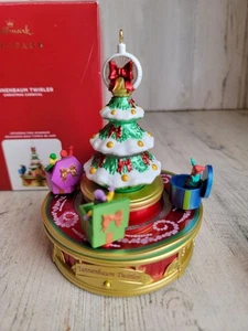 Punze Tannenbaum Wirbler NEU Weihnachten Karneval Zauber Ornament Xmas - Bild 1 von 7