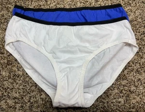 Hanes 2 Pack Girl's Underwear. Size: 16. - Picture 1 of 5