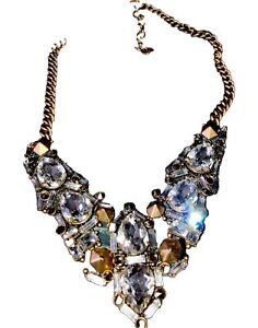 Stell&Dot Costume Jewelry , Beautiful Gold tone Rhinestone Chain Necklace