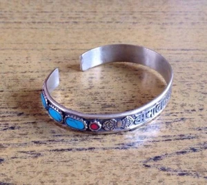 Bracciale Tibetano Turchese Corallo Om Mane Padme Hum - Foto 1 di 9