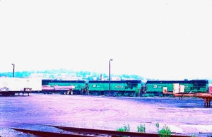 ORIGINAL KODACHROME SLIDE BURLINGTON NORTHERN B30-7A #4005 JUNIATA YD. AUG. 2000 - Picture 1 of 1
