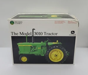 2001 ERTL Precision Series #20 John Deere Model 3010 Tractor 1:16 #15210 - Picture 1 of 21