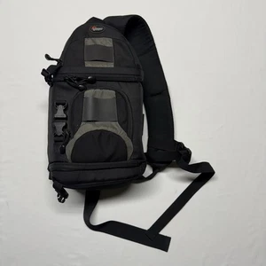 Lowepro Camera Camcorder Sling Bag Backpack Slingshot 200 AW Padded Multi Pocket - Picture 1 of 7