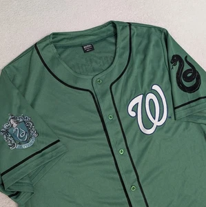 CAMISETA DE BÉISBOL HARRY POTTER SLYTHERIN DE LOS NACIONALES DE WASHINGTON SGA 8/3/2024-TALLA L - Imagen 1 de 9