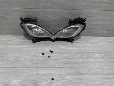 Faros antiniebla delanteros izquierdo y derecho Hyundai Elantra 2011-2013 92201-3X Foto 1 de 4
