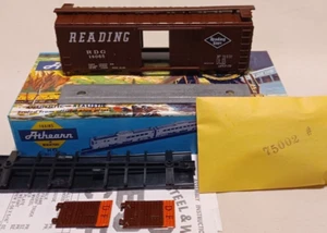 HO scale BEV -BEL 2239 READING LINES 40' Box Car #18065 New Kit in box !! - Picture 1 of 5