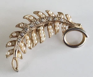 Vintage Karu Faux Perle klar Strass Blatt Feder goldfarben Pin 1-3/8" - Bild 1 von 4
