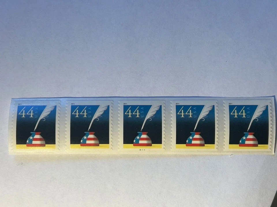 U. S. Coil strip of 5 SC 4496 Quill and Inkwell MNH PL S1111 2011 - Изображение 1 из 1