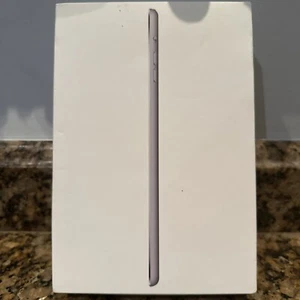 iPad Mini MGGQ2LL/A Wi-Fi 64GB Space Gray 2014 Includes Box & Accessories 64GB - Afbeelding 1 van 3