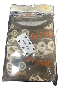 Old Navy Pyjama Set Off Road Autos Nachtwäsche 5T Kleinkind Neu - Bild 1 von 4