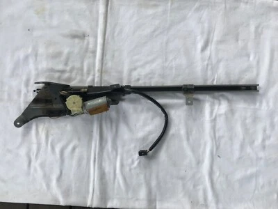 MERCEDES W140 COUPE DRIVER SIDE SEAT BELT EXTENDER FEEDER OEM 1408600582 - Image 1 of 4