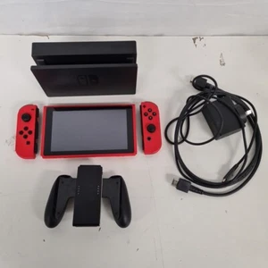 Nintendo Switch Red Console - 32GB - Red/Red Joycons *B-GRADE* (FREE SHIP) - Picture 1 of 13